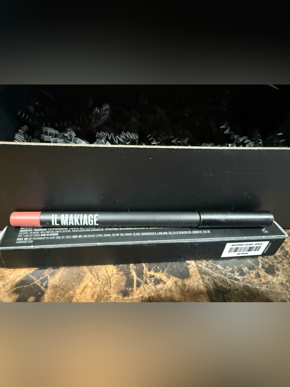 Il Makiage Waterproof Lipliner Crayon, Color is Antique (501), Full Size